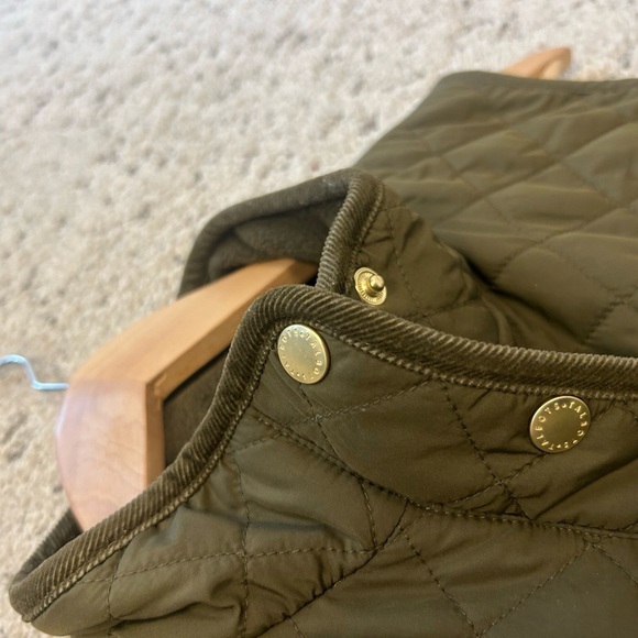 Talbots M petite very good condition barn coat Olive Quilted Vest- equestrian - Picture 10 of 12